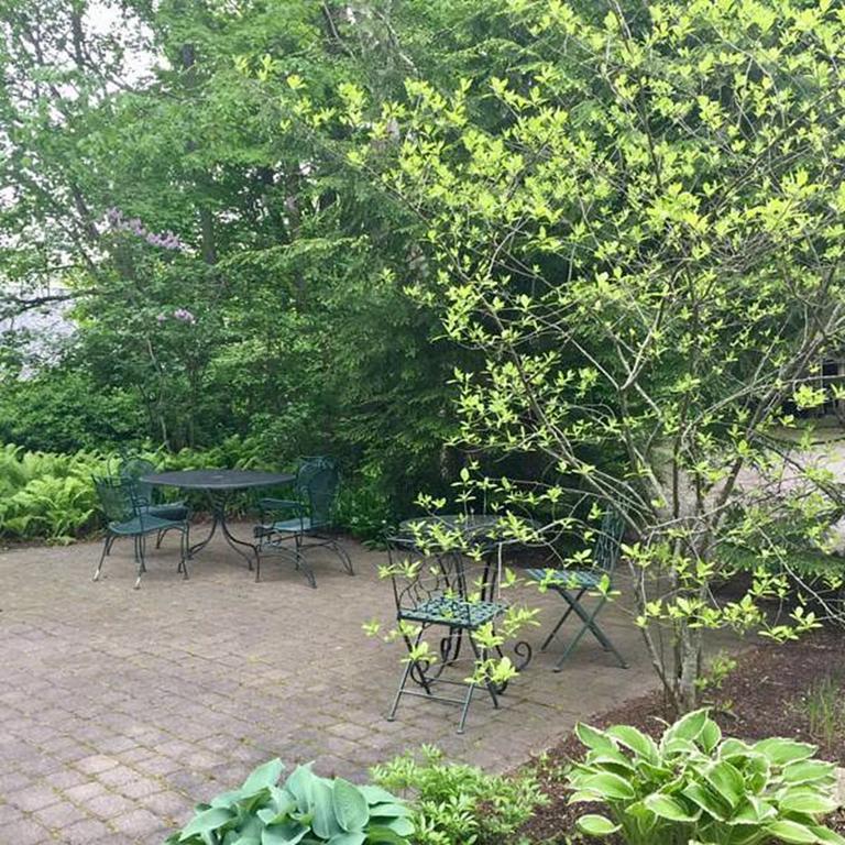 Elms Of Camden Bed & Breakfast Exterior photo