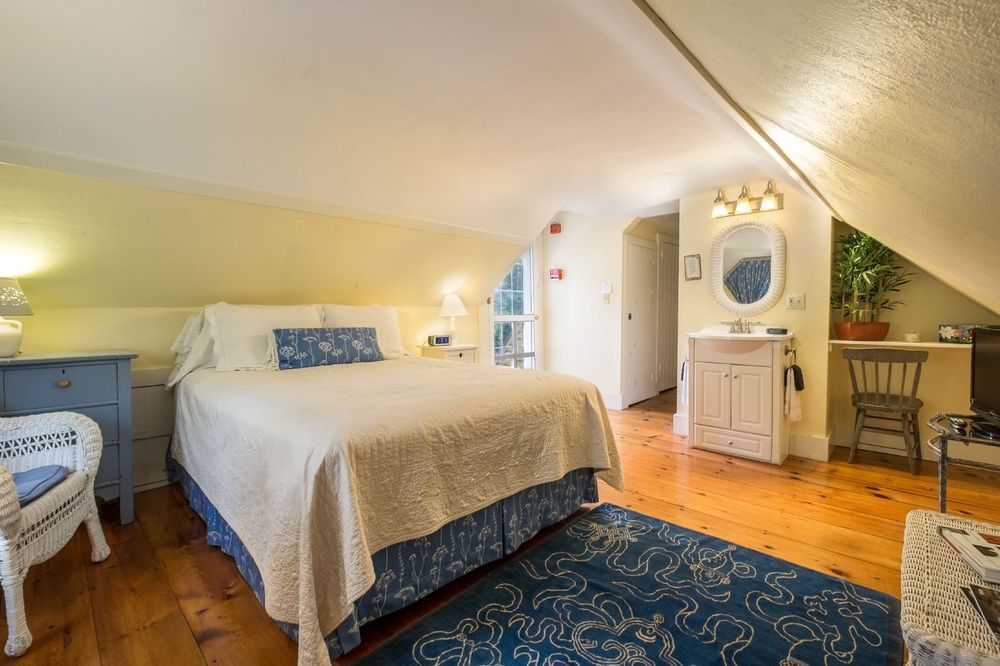 Elms Of Camden Bed & Breakfast Exterior photo