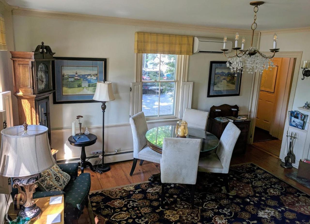 Elms Of Camden Bed & Breakfast Exterior photo