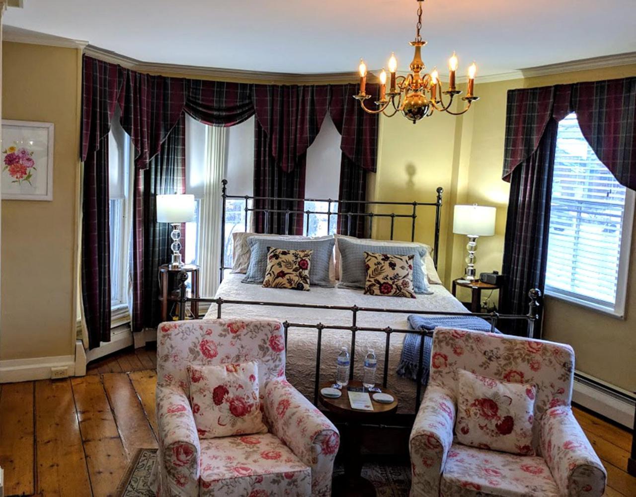 Elms Of Camden Bed & Breakfast Exterior photo