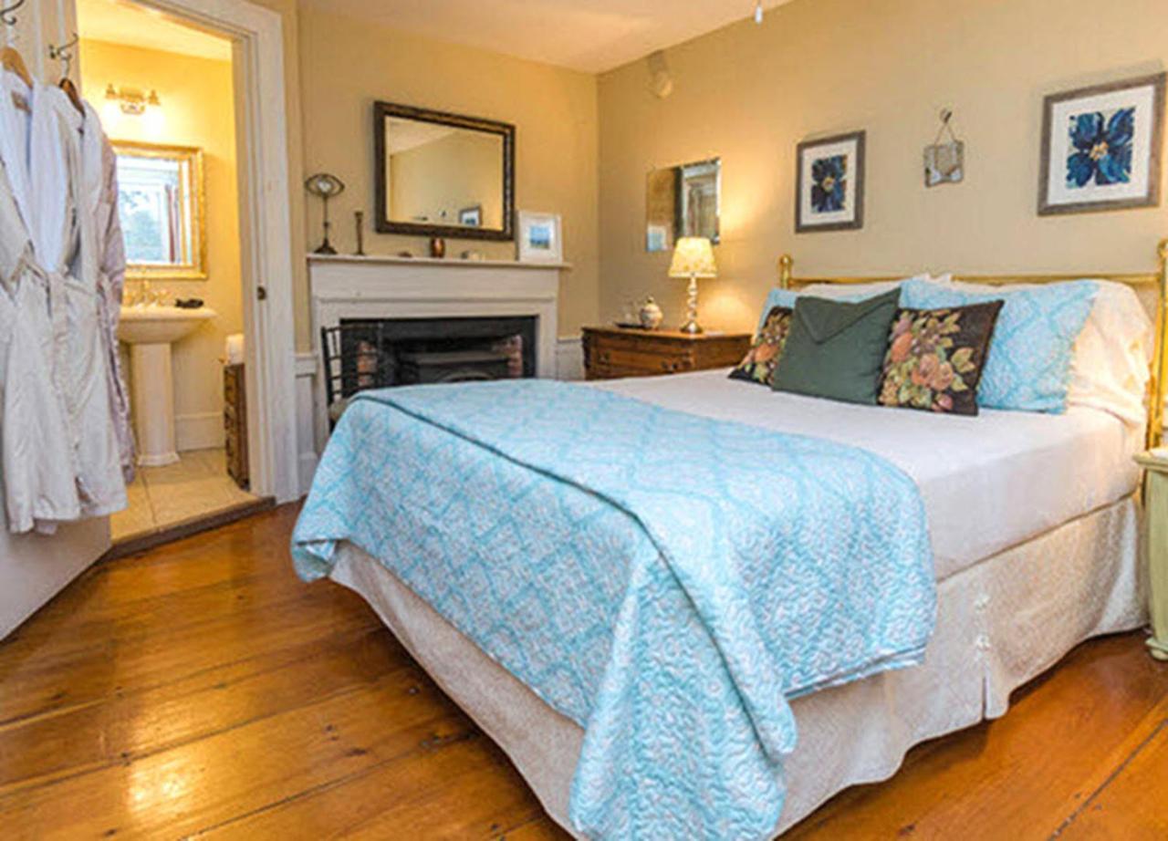 Elms Of Camden Bed & Breakfast Exterior photo