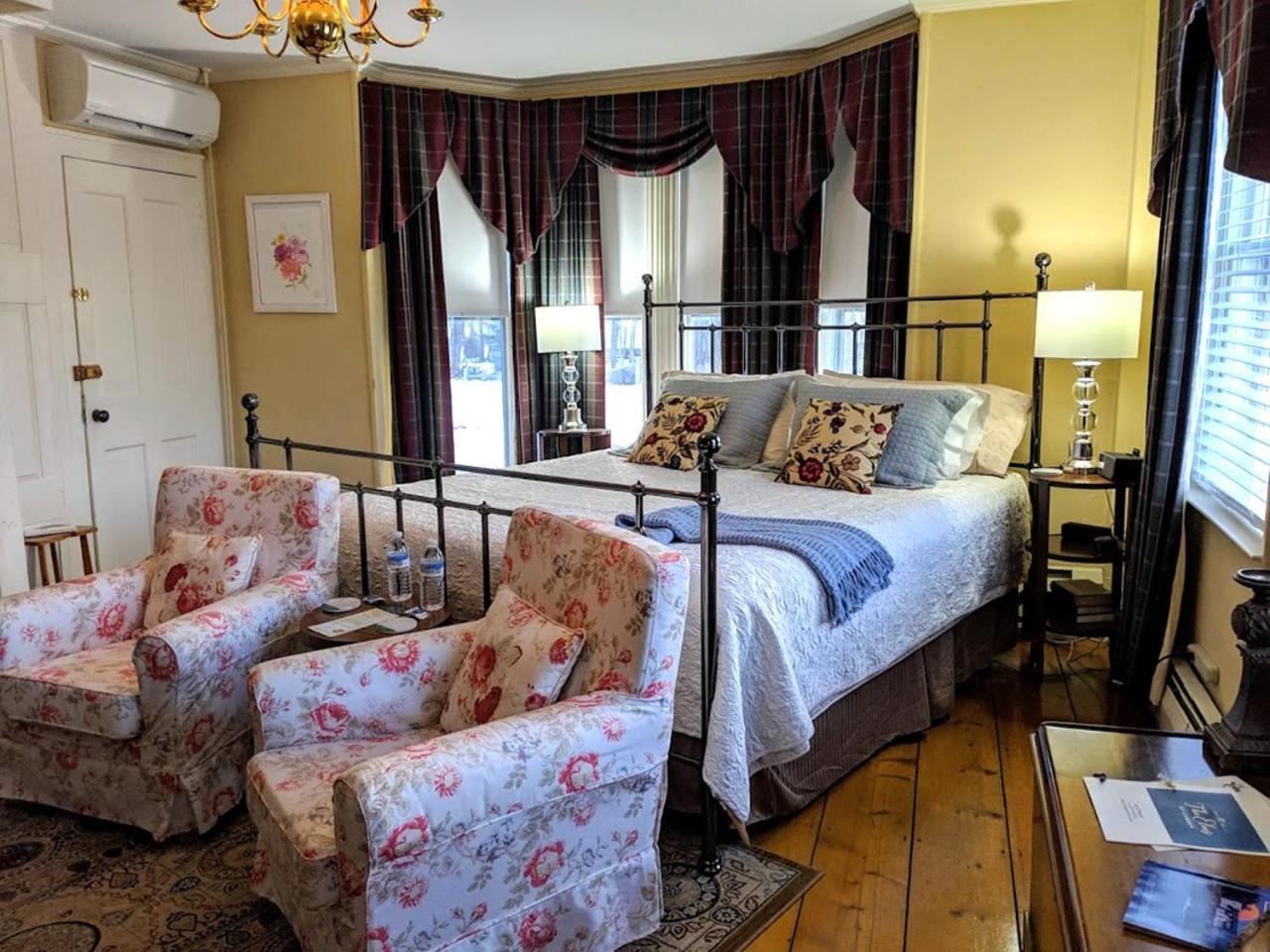 Elms Of Camden Bed & Breakfast Exterior photo