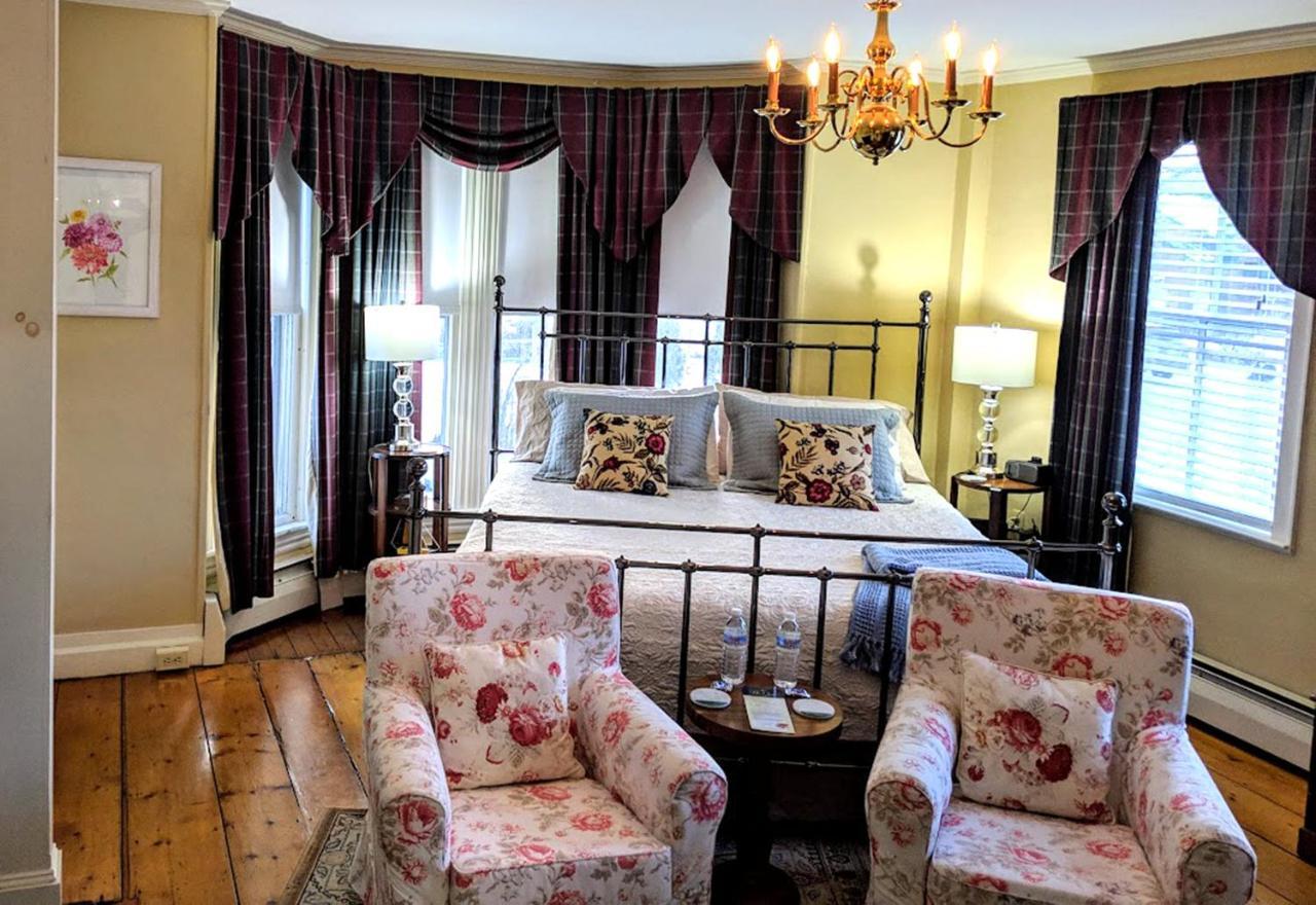 Elms Of Camden Bed & Breakfast Exterior photo