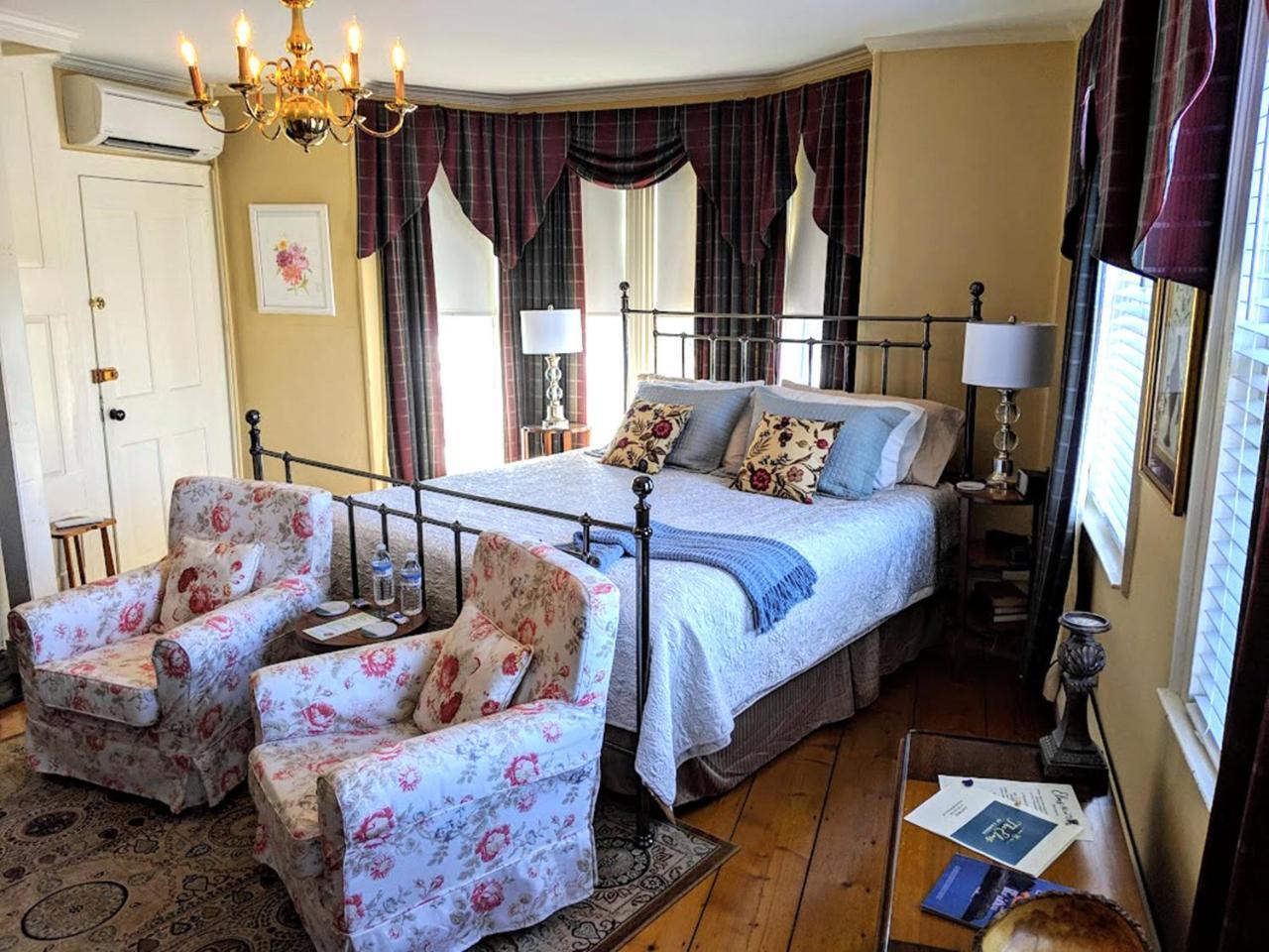 Elms Of Camden Bed & Breakfast Exterior photo
